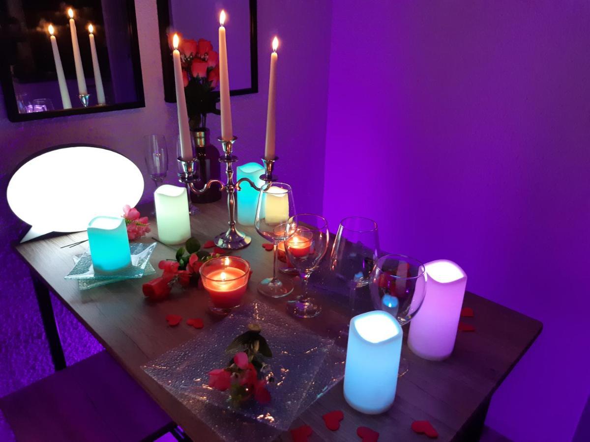 Luxe Sauna Privatif Et Grand Bain Jacuzzi A Deux A Biscarosse Plage Pour Nuit Romantique Avec Decoration Led Et Bougies Biscarrosse Exteriér fotografie