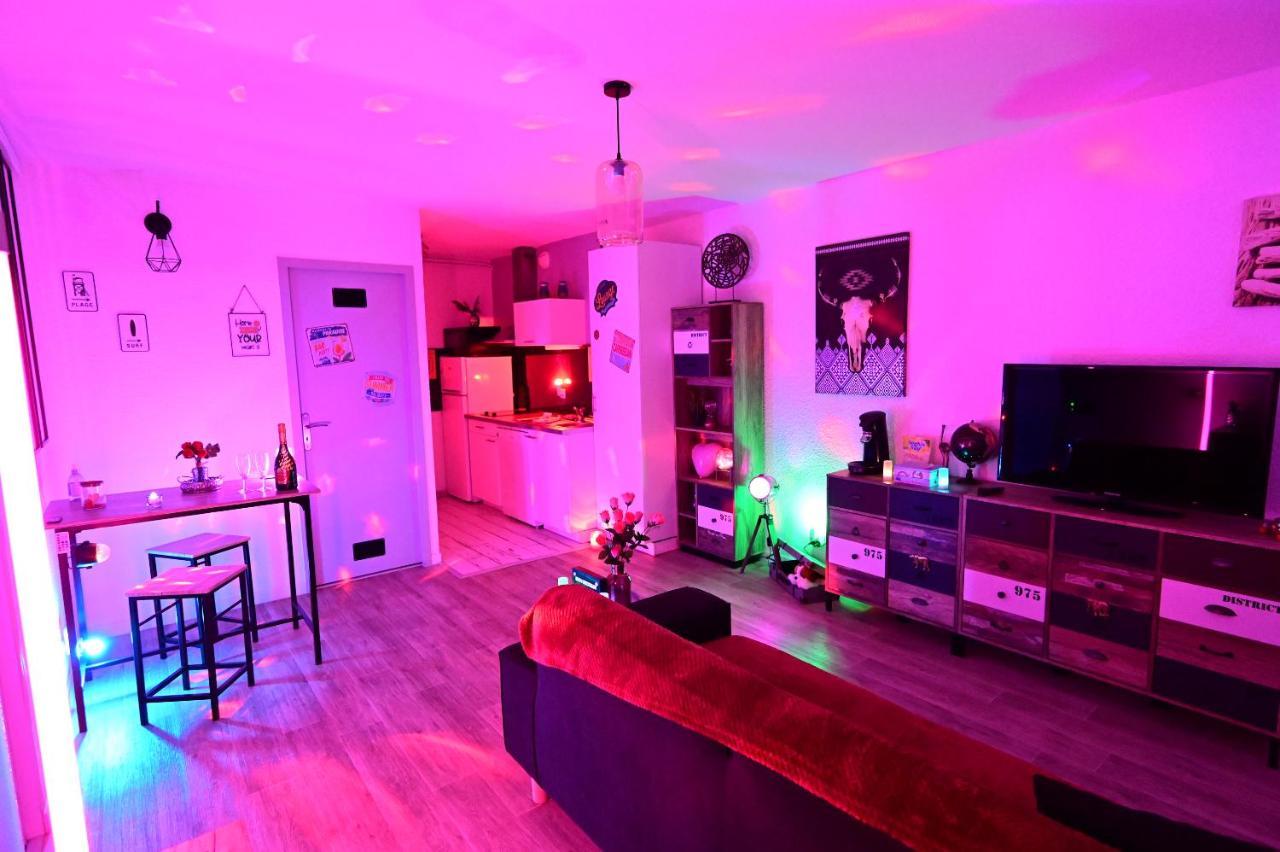 Luxe Sauna Privatif Et Grand Bain Jacuzzi A Deux A Biscarosse Plage Pour Nuit Romantique Avec Decoration Led Et Bougies Biscarrosse Exteriér fotografie
