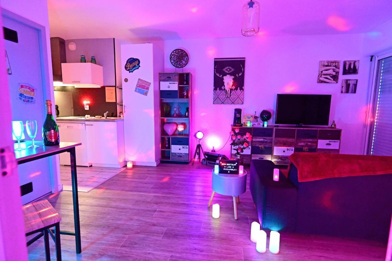 Luxe Sauna Privatif Et Grand Bain Jacuzzi A Deux A Biscarosse Plage Pour Nuit Romantique Avec Decoration Led Et Bougies Biscarrosse Exteriér fotografie